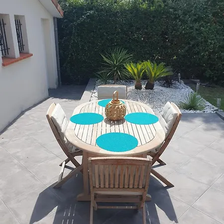 Apartment A 500m Du Meett