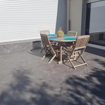 Apartment A 500m Du Meett