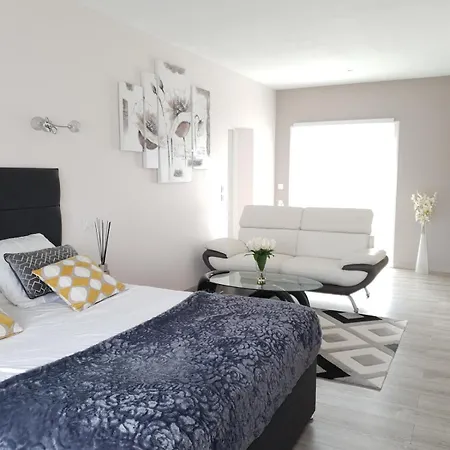 A 500m Du Meett Appartement